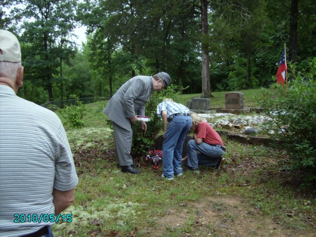 cosbycemetery10.jpg